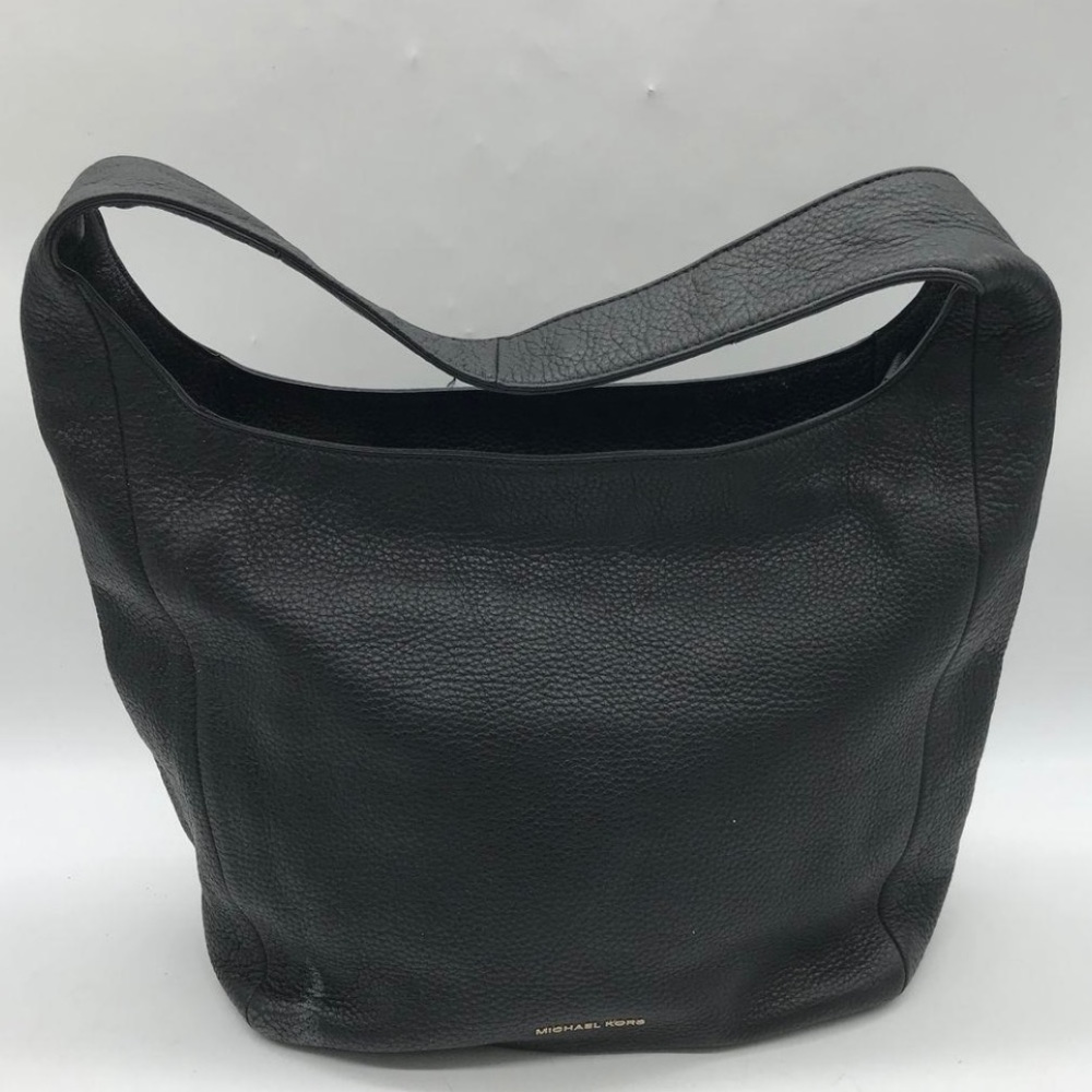 Michael Kors, pebble, leather, black shoulder bag, gold hardware, zipper closure - Picture 8 of 9